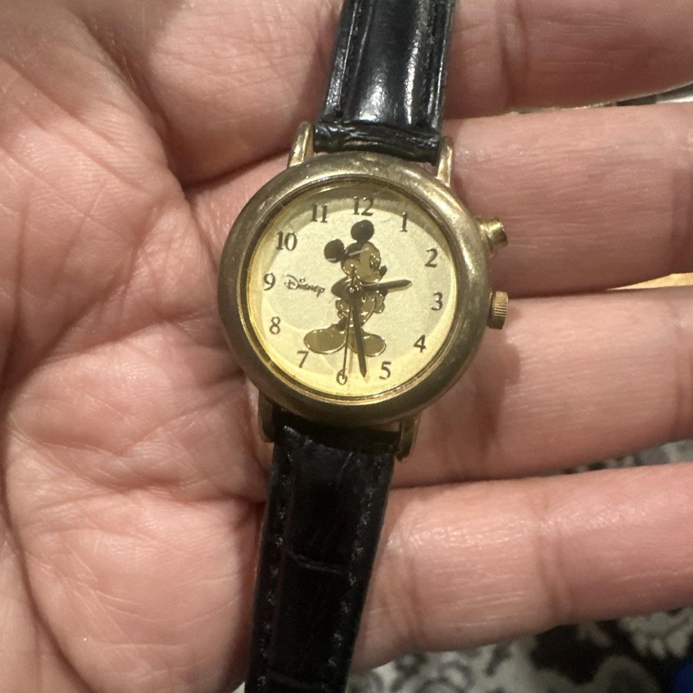 Working Vintage Disney Musical‎ SII Collectible Gold Tone Mickey Watch 26mm Runs